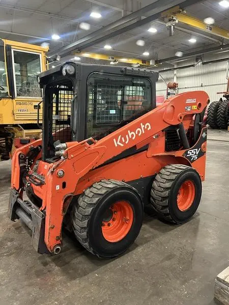 2021 Kubota SSV75