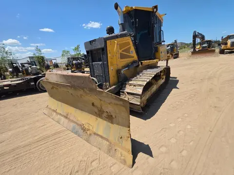 2021 John Deere 700L