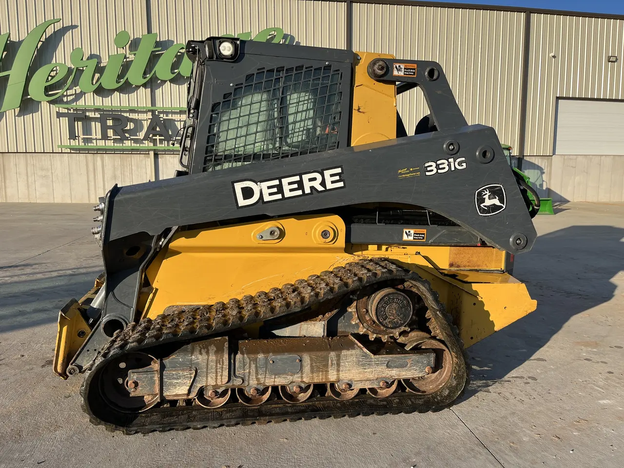 2019 John Deere 331G