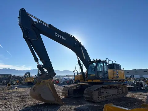 2023 John Deere 470P