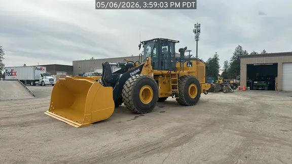 2025 John Deere 744P