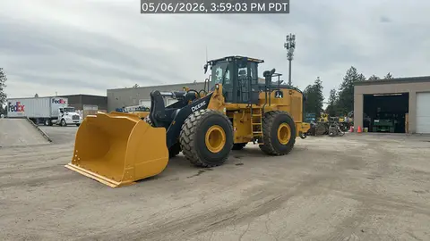 2025 John Deere 744P