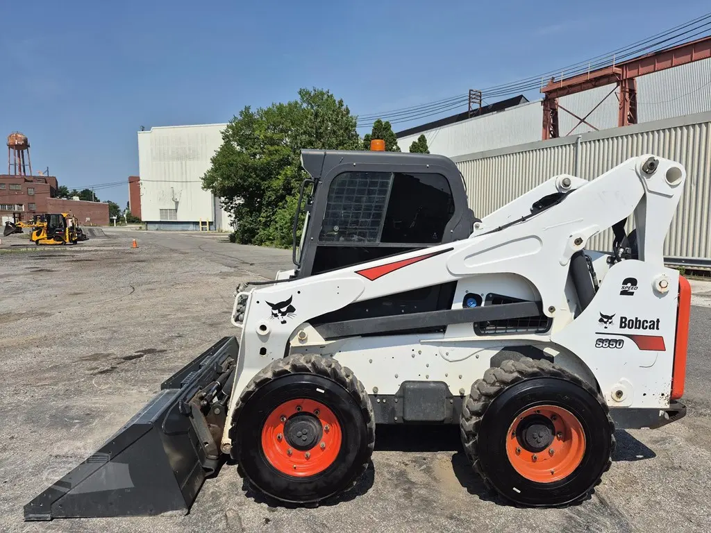 2019 Bobcat S850