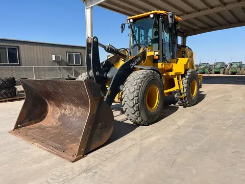 2022 John Deere 624P