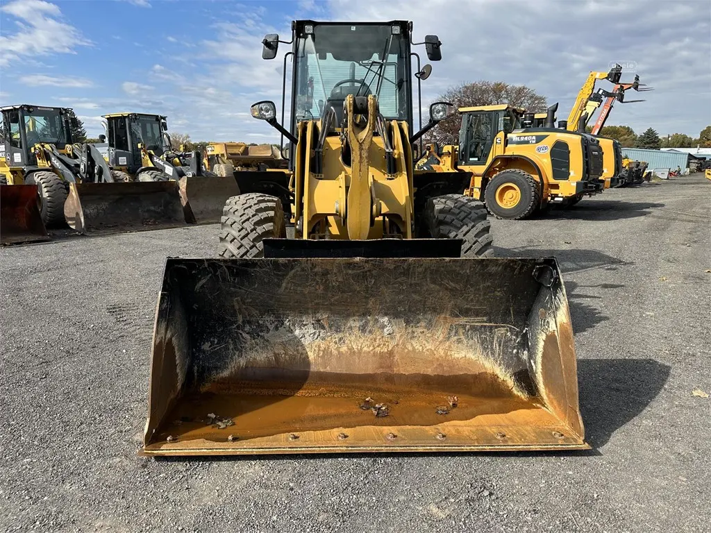 2020 Caterpillar 910M
