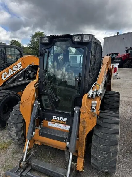 2023 Case SV280B