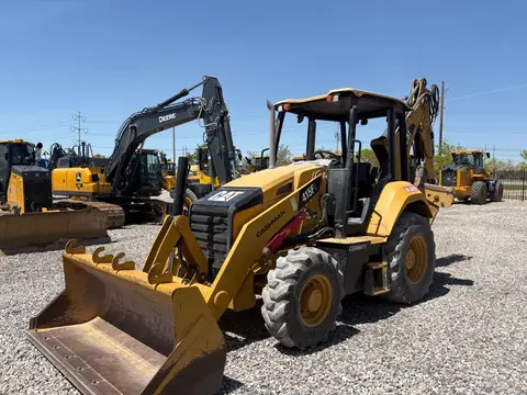 2015 Caterpillar 415F2