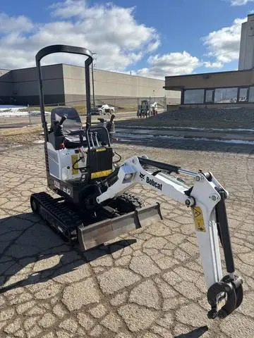 2023 Bobcat E10