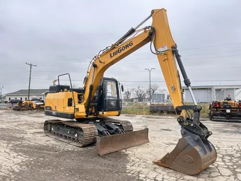 2023 LiuGong 915E