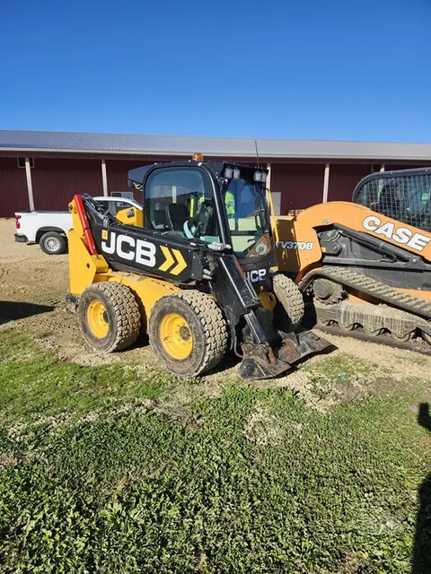 2022 JCB 3TS-8W