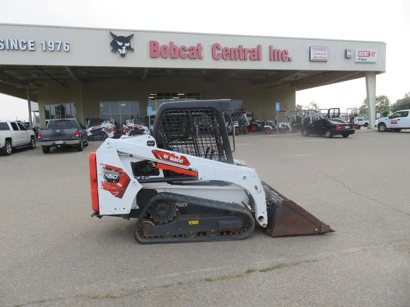2021 Bobcat T450