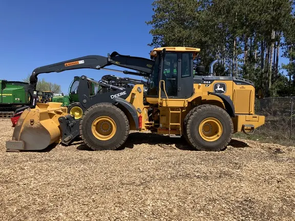 2021 John Deere 644X