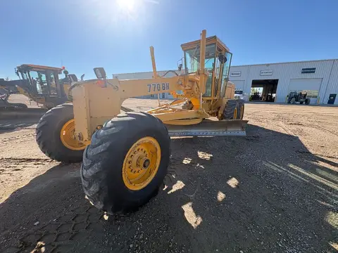 1987 John Deere 770BH