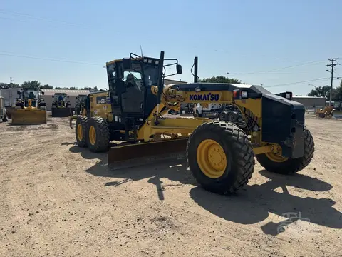 2022 Komatsu GD655-7