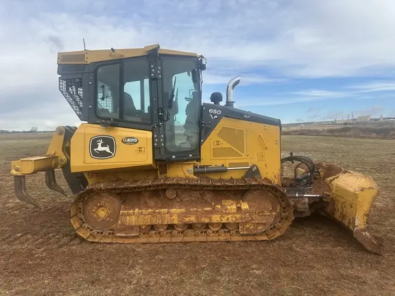 2023 John Deere 650P XLT