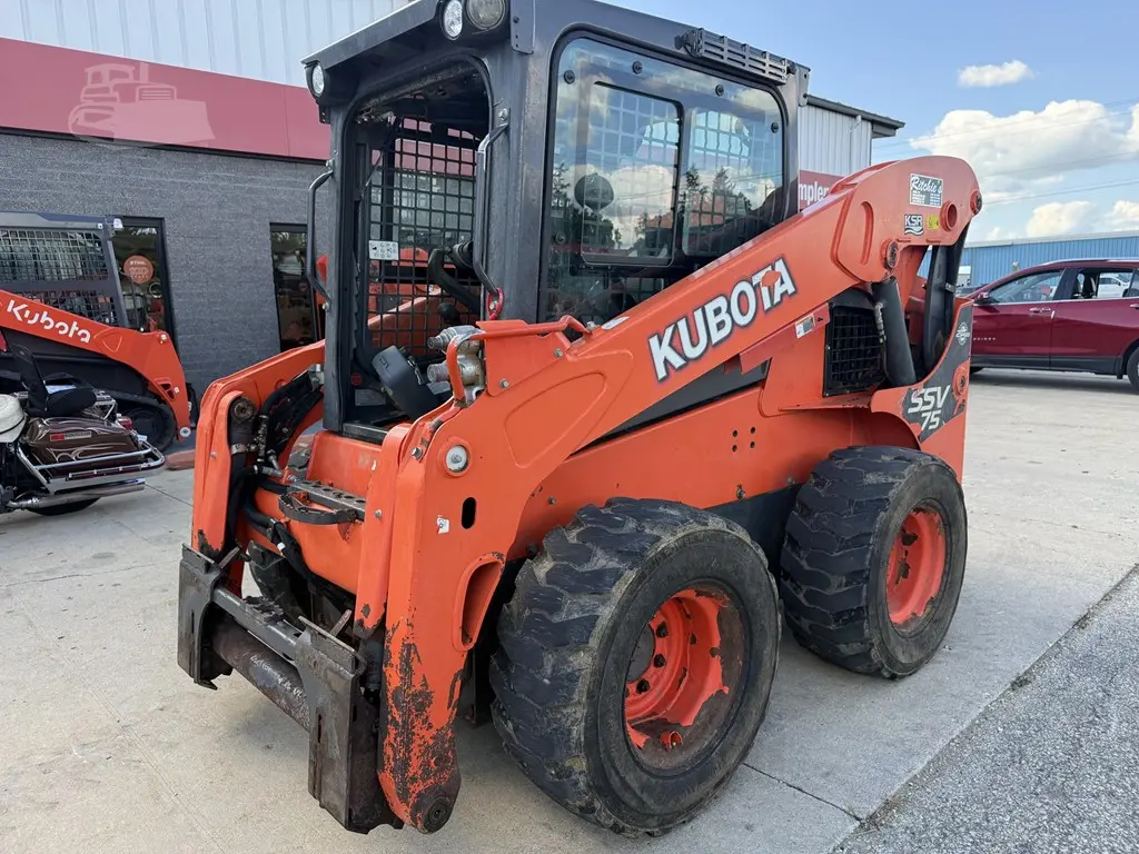 2016 Kubota SSV75