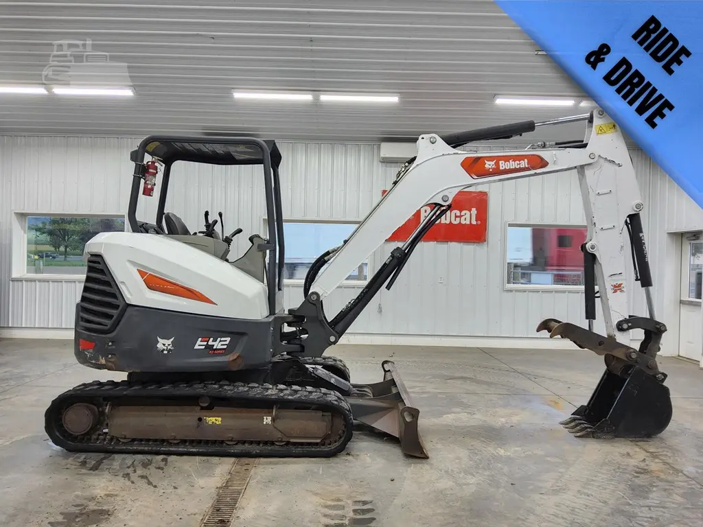 2020 Bobcat E42R2