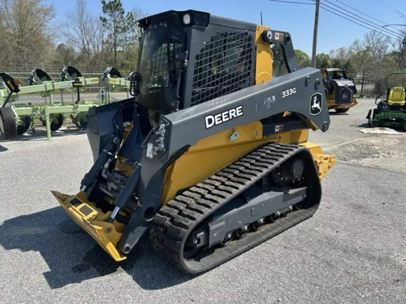 2023 John Deere 333G
