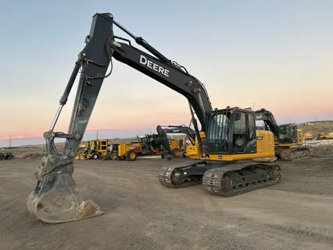 2021 John Deere 200G