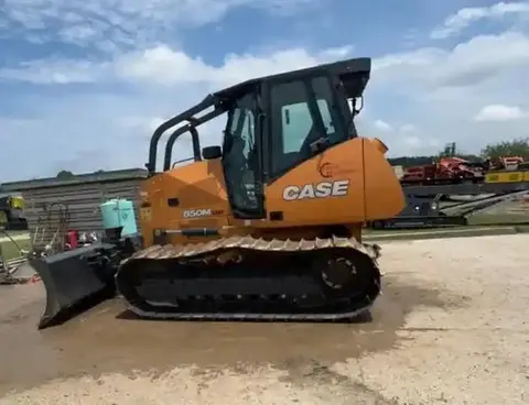 2024 Case M850M