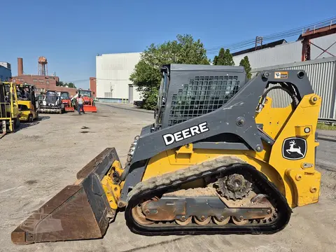2023 John Deere 317G