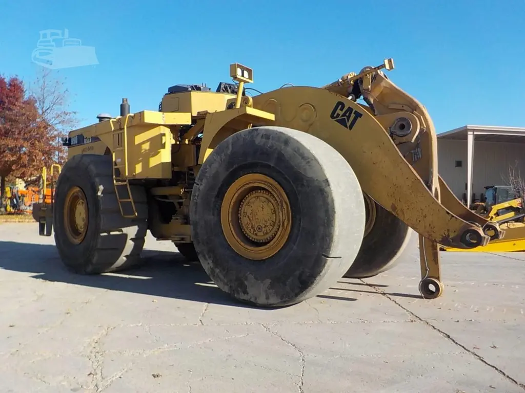 1997 Caterpillar 990