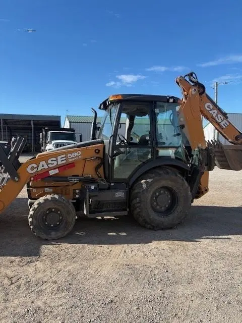 2023 Case 580SN