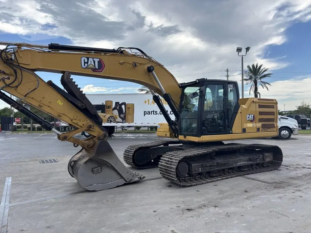 2023 Caterpillar 326