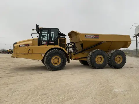 2022 Caterpillar 740 GC