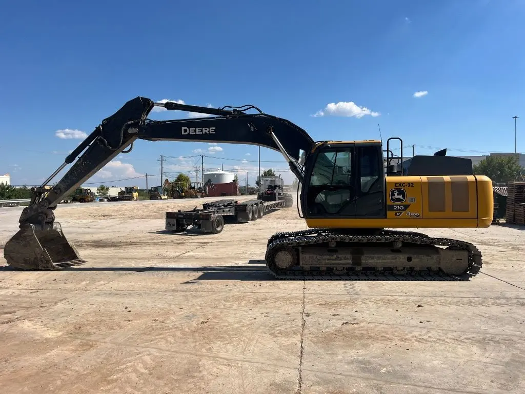 2024 John Deere 210P