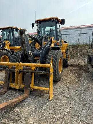 2021 John Deere 544P