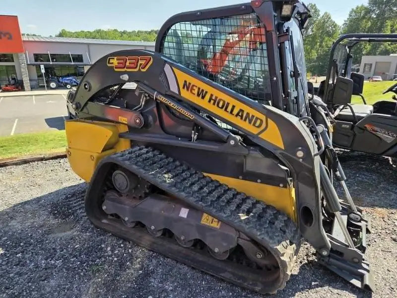 2025 New Holland C337