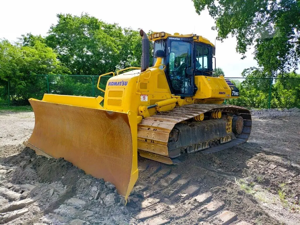 2023 Komatsu D71PXI-24
