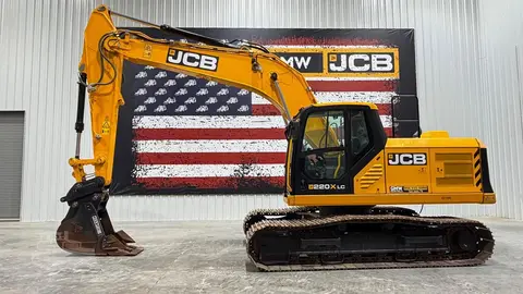 2023 JCB 220X