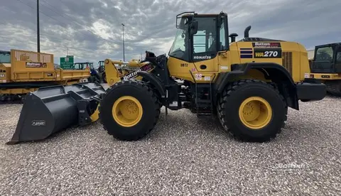 2023 Komatsu WA270-8