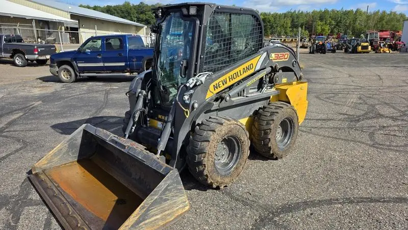 2024 New Holland L320