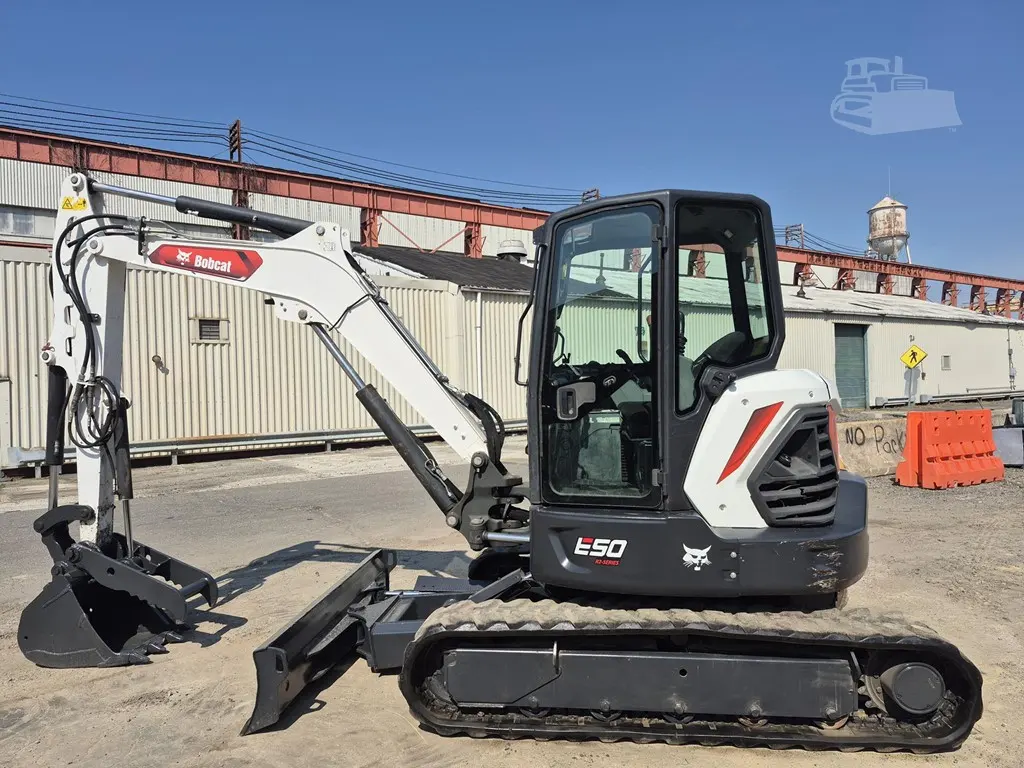 2022 Bobcat E50R2