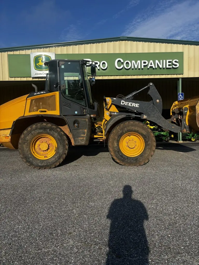 2021 John Deere 344L