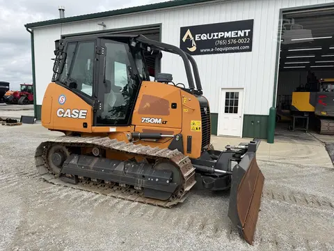 2023 Case 750M LT