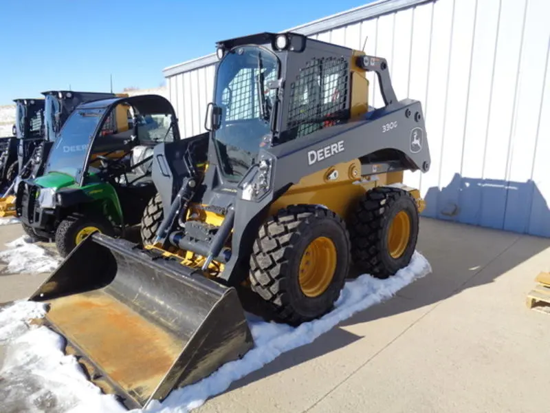 2022 John Deere 330G