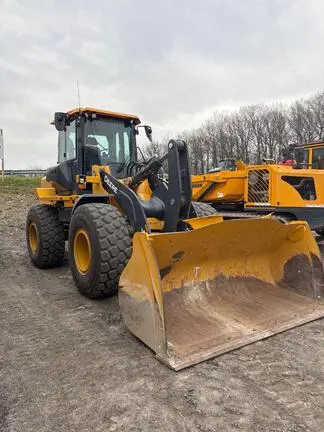 2024 John Deere 544P