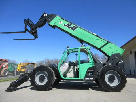2015 JLG 1255