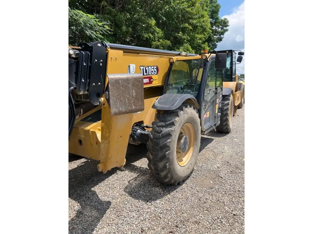 2023 Caterpillar TL1055