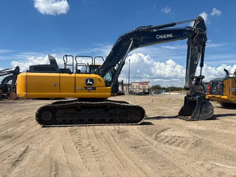 2023 John Deere 350P
