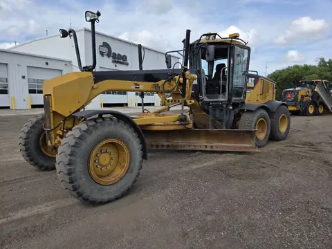 2011 Caterpillar 140M