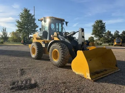 2024 John Deere 544P