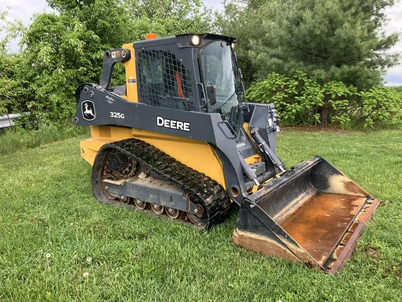 2023 John Deere 325G