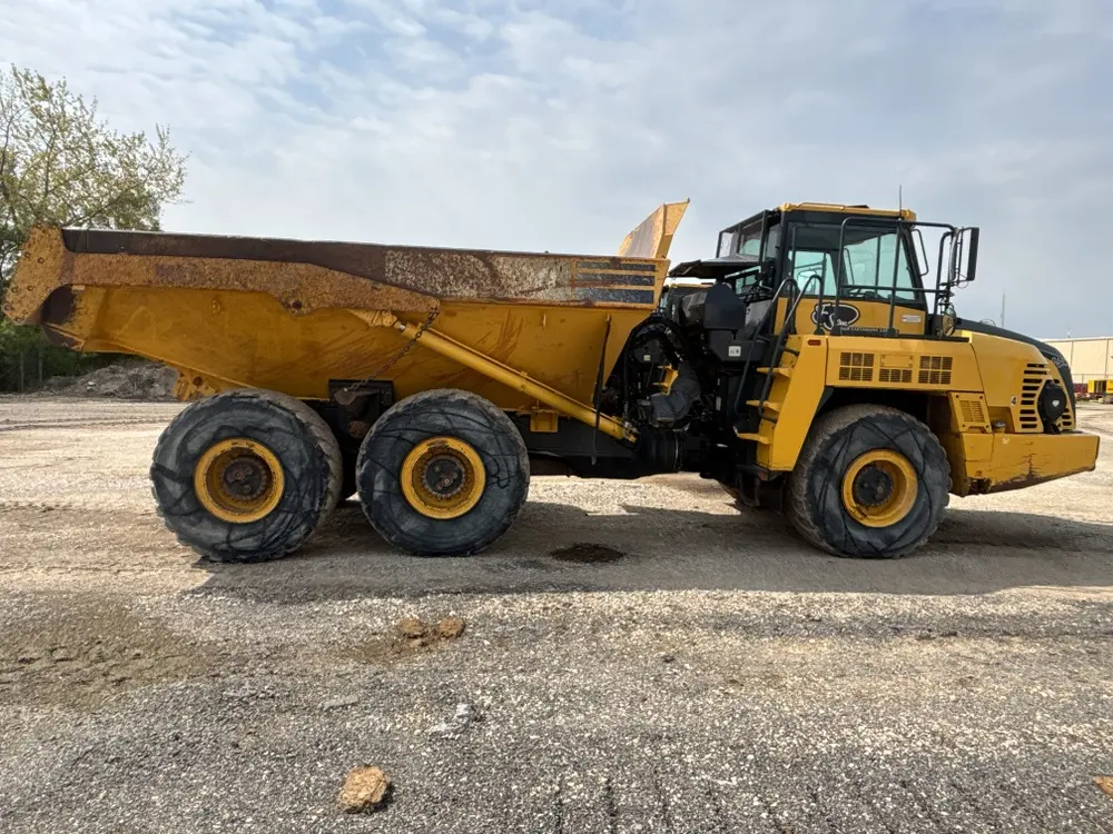 2017 Komatsu HM300-5