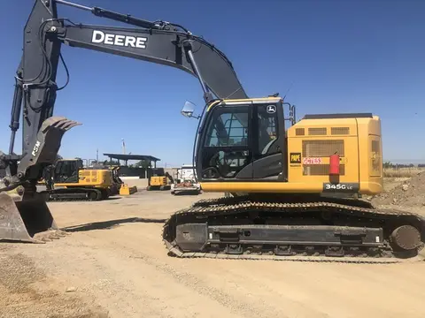 2019 John Deere 345GLC