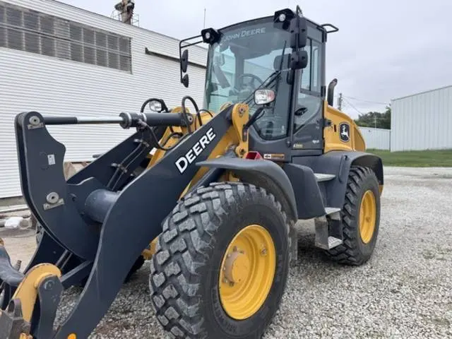 2022 John Deere 344L